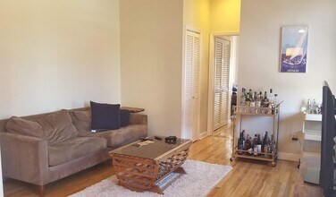 261 12th St in Hoboken, NJ - Building Photo - Building Photo