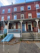 324 N Preston St-Unit -unit 2 Studio (2nd fl) in Philadelphia, PA - Foto de edificio - Building Photo