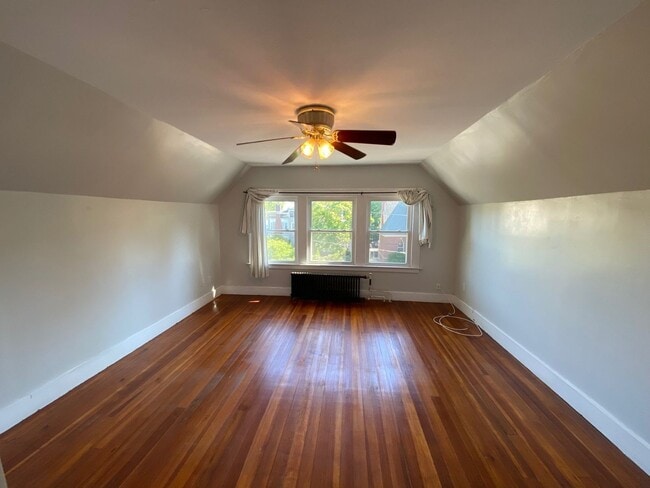 358-360 Humphrey St in New Haven, CT - Building Photo - Building Photo