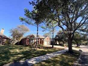 1299 Ocean Manor Ln in League City, TX - Building Photo - Building Photo
