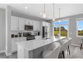 9385 4th St N in Lake Elmo, MN - Building Photo