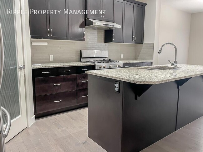 property at 19 Nolanfield Cres NW
