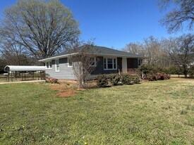 801 Hudson Rd in Greenville, SC - Building Photo