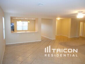 10610 E Baywood Ave in Mesa, AZ - Building Photo - Building Photo