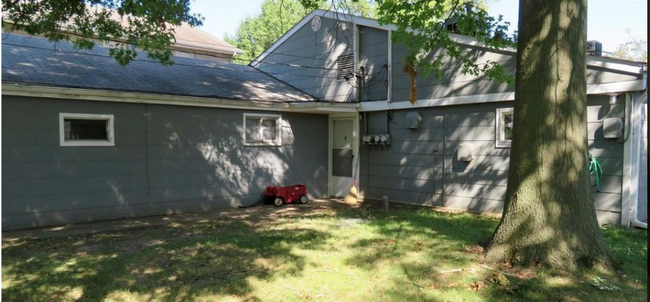 508 Broadway, Unit 508A in Highland, IL - Foto de edificio - Building Photo