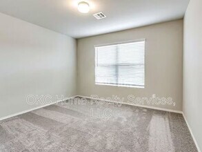 1505 Land Run Wy in El Reno, OK - Building Photo - Building Photo