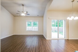 1080 Park View Dr in Chelsea, AL - Building Photo - Building Photo