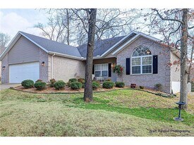 73 Merritt Dr in Bella Vista, AR - Building Photo