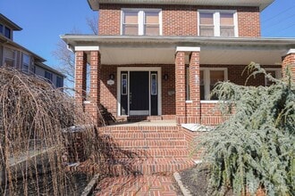 400 Stockton St in Hightstown, NJ - Building Photo - Building Photo