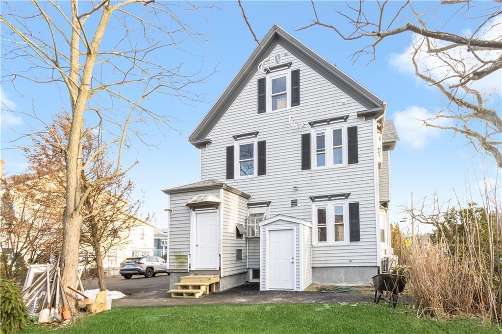 155 Washington Ave, Unit 1 in Providence, RI - Building Photo