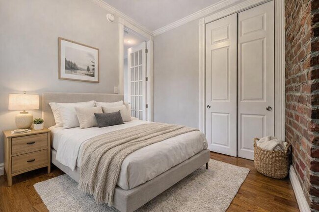 564 Hudson St in New York, NY - Foto de edificio - Building Photo