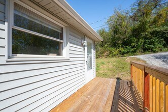 7278 Manns Dr in Fairlawn, VA - Building Photo - Building Photo