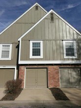 12159 Hayes St in Overland Park, KS - Building Photo - Building Photo