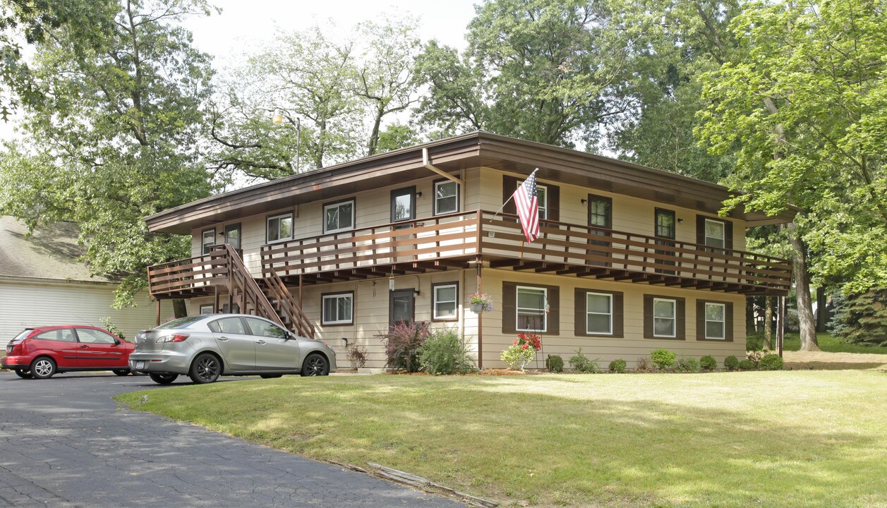 755 Buchanan Ave in Kalamazoo, MI - Building Photo