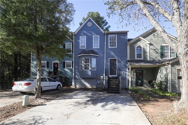 3727 Regency Park Dr