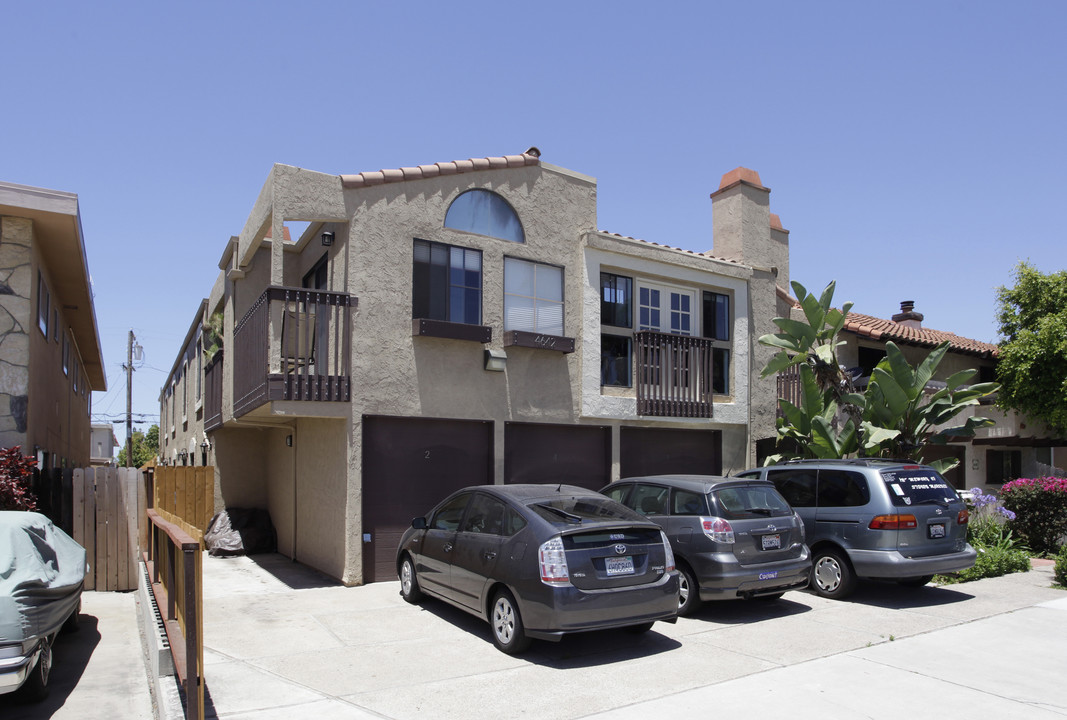 4642 Utah St in San Diego, CA - Building Photo