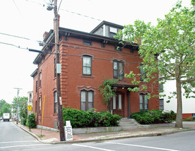 262 Spring St in Portland, ME - Building Photo - Building Photo