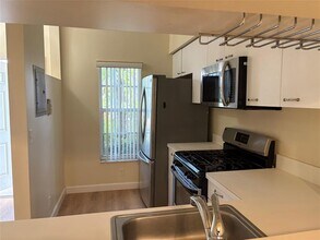 7835 Dixie Beach Cir in Tamarac, FL - Building Photo - Building Photo