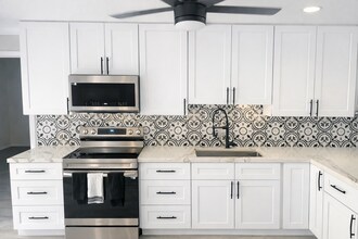 7344 Palmdale Dr in Boynton Beach, FL - Building Photo - Building Photo