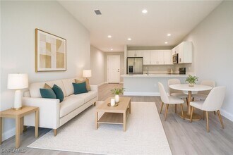 8465-8465 Agate St in Port Charlotte, FL - Building Photo - Building Photo