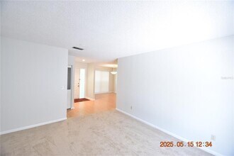 4008 Briarlake Dr in Valrico, FL - Building Photo - Building Photo