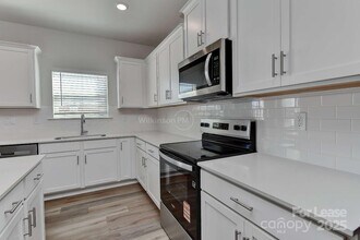 149 Parker Claire Ln in Kings Mountain, NC - Building Photo - Building Photo