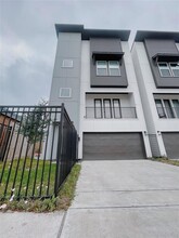 3006 Holman St in Houston, TX - Building Photo - Building Photo