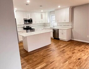 564 Norman St in Bridgeport, CT - Building Photo - Building Photo