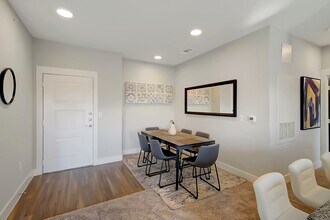 25500 Westheimer Pkwy in Katy, TX - Foto de edificio - Building Photo