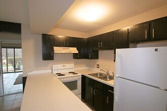 45 Nassau Colony in Fox Lake, IL - Building Photo - Building Photo