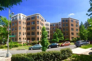 5130 Connecticut Ave NW in Washington, DC - Building Photo