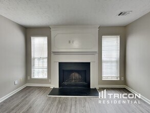 3747 Oakland Spring Ct in Snellville, GA - Building Photo - Building Photo