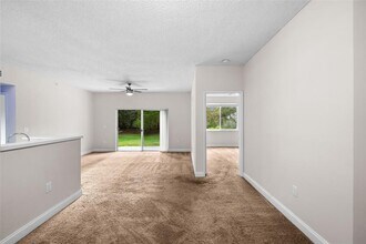 6976 SW 39th St, Unit G102 in Davie, FL - Building Photo - Building Photo