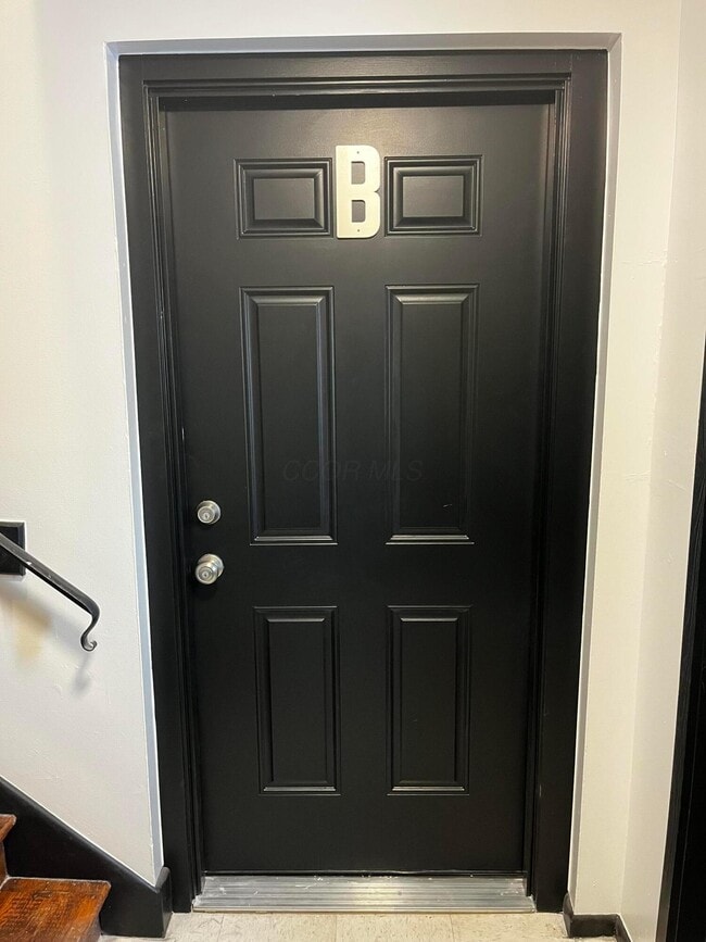 4669 Hilton Ave in Columbus, OH - Building Photo - Building Photo