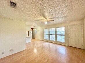 1102 Williamson Dr, Unit 1104 in Killeen, TX - Building Photo - Building Photo