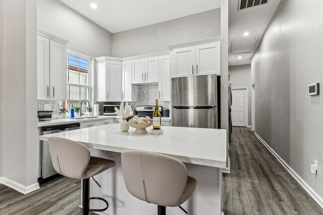 2526 Martin Luther King Jr Blvd, Unit 3 bedroom and 2 bath. in New Orleans, LA - Building Photo - Building Photo