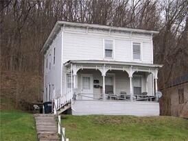 493 Main St in Oneonta, NY - Building Photo