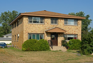 7618 Edgewood Dr Apartments