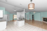 7810 Lola Cir in Navarre, FL - Building Photo - Building Photo