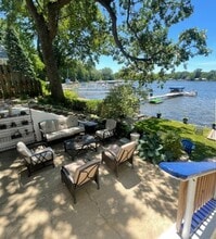 33490 N Lake Shore Dr, Unit Studio apartment in Grayslake, IL - Building Photo - Building Photo
