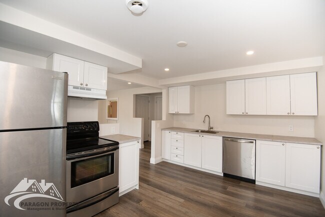 216 Gillard St in Wallaceburg, ON - Building Photo - Building Photo