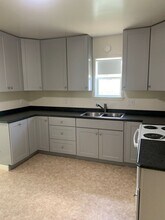 1144 Homedale Rd in Klamath Falls, OR - Building Photo - Building Photo