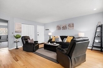4 Fernview Ave in North Andover, MA - Building Photo