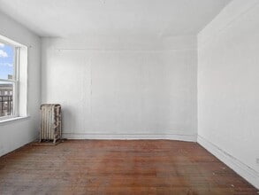 374 S 2nd St in Brooklyn, NY - Building Photo - Building Photo