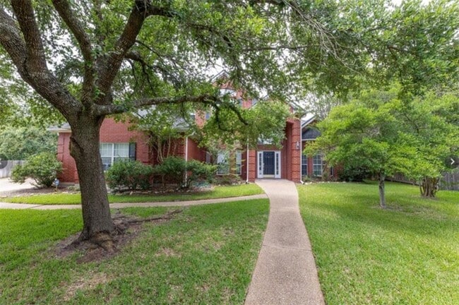 4601 Valleybrook Cir