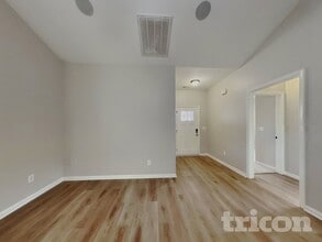 15 Fairfax Dr in Sanford, NC - Foto de edificio - Building Photo