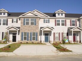 104 Ventura Pl in Pooler, GA - Building Photo