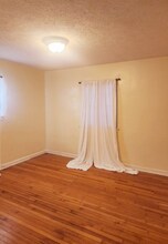 6171 Kingsley Dr in Indianapolis, IN - Building Photo - Building Photo