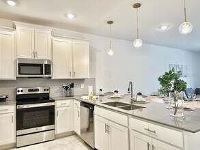 8867 Cabot Cliffs Dr in Davenport, FL - Building Photo - Building Photo