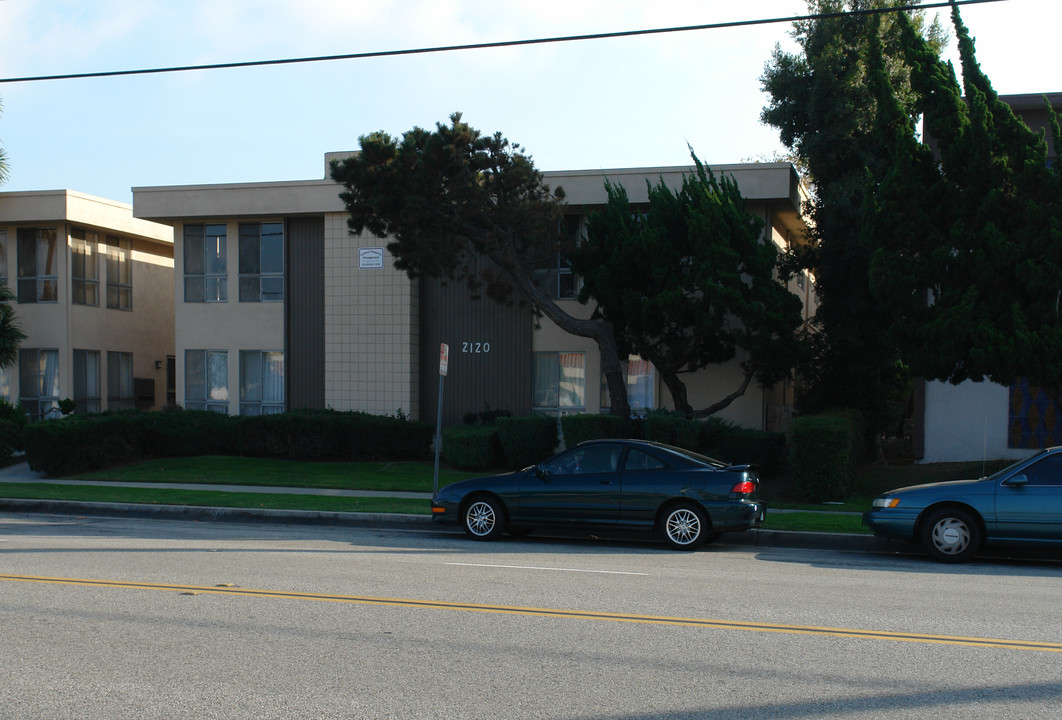 2120 W 182nd St in Torrance, CA - Building Photo